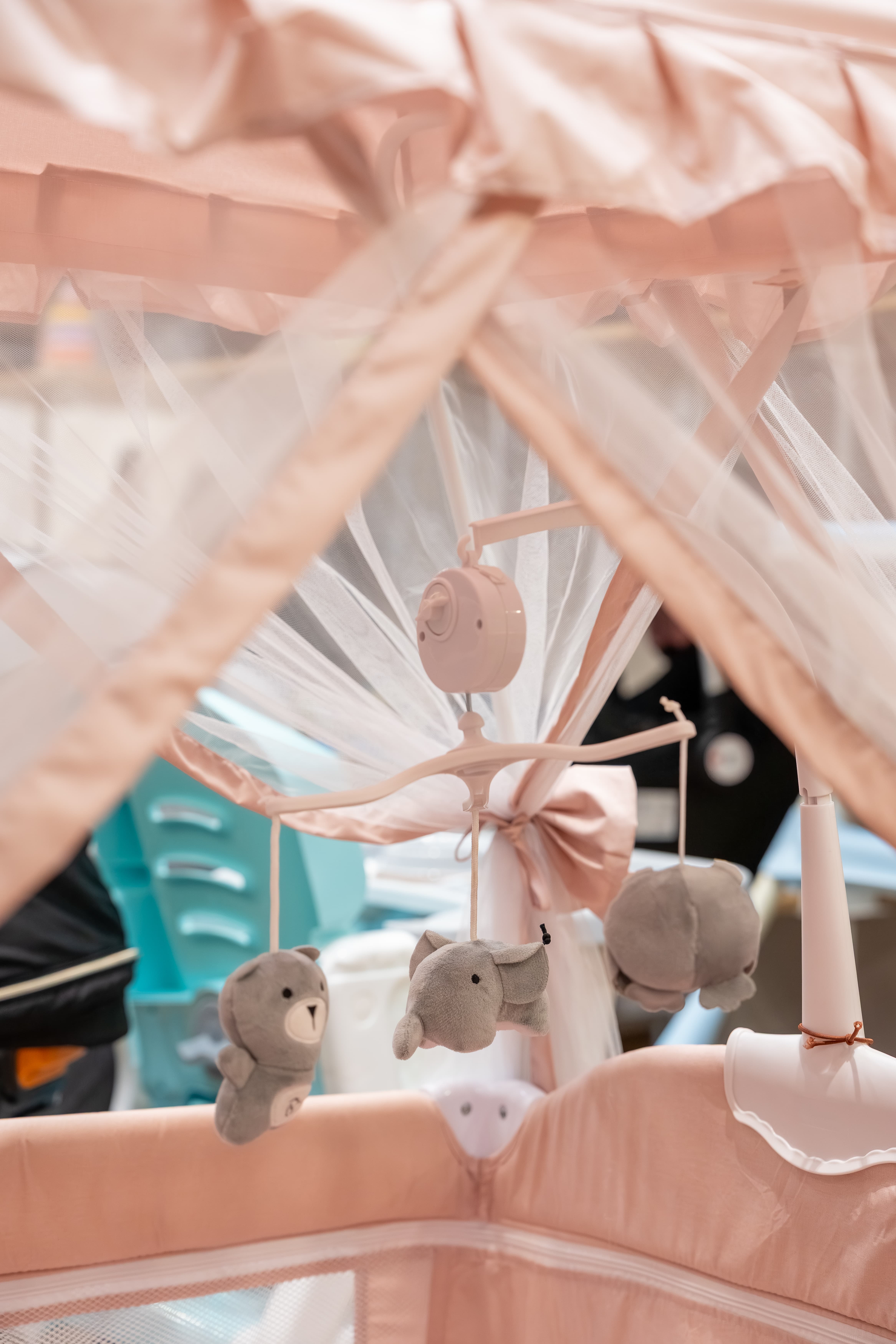 Detalle móvil cuna iBaby